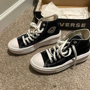 Black and white platform converse size 6.5 worn once comes with box
